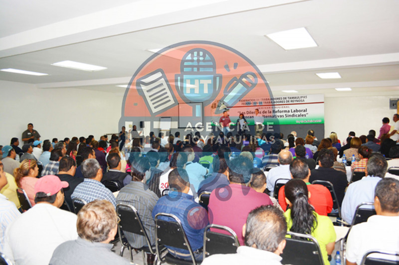 FTR imparte seminario sobre la reforma laboral en Reynosa