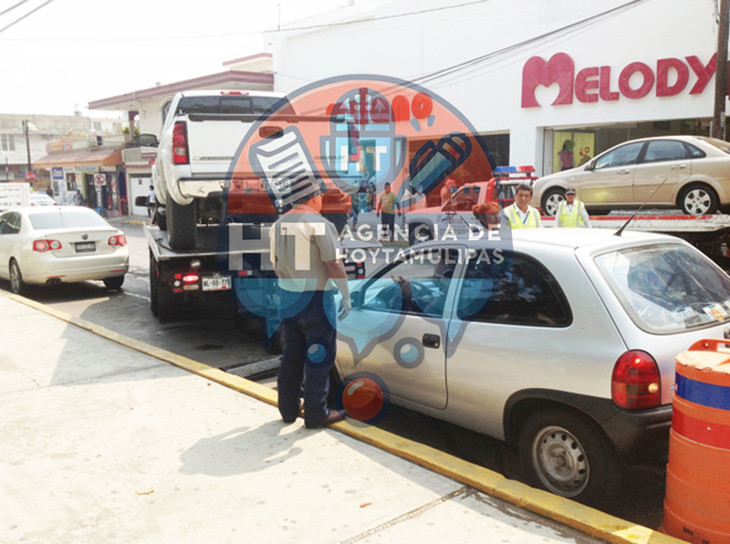 Piden en Madero no estacionarse en espacios prohibidos